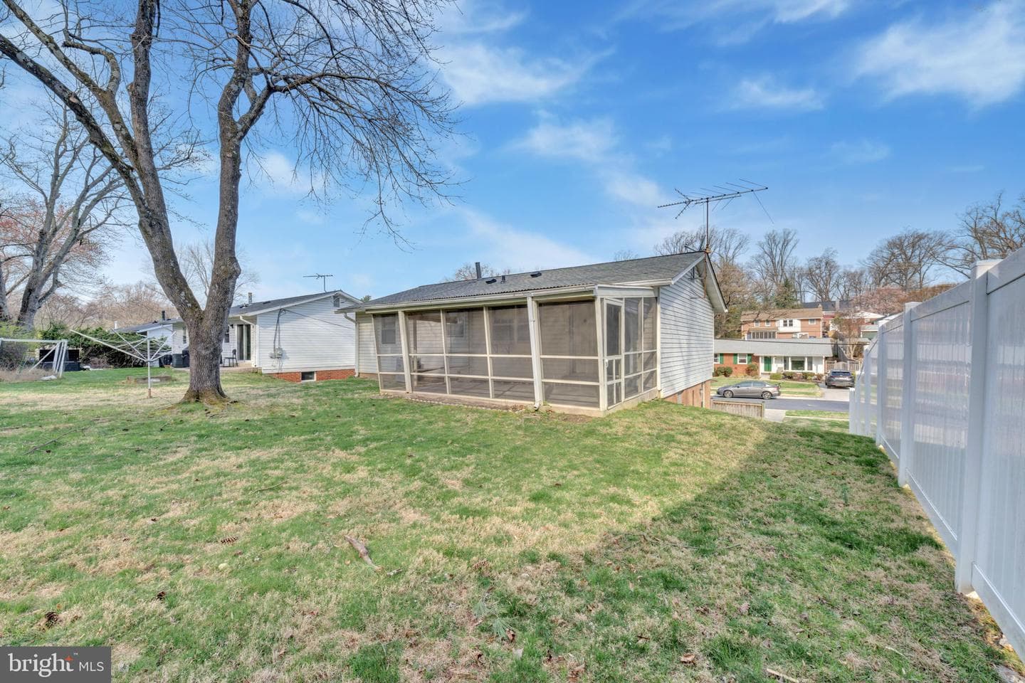 11319 Woodson Avenue photo 29