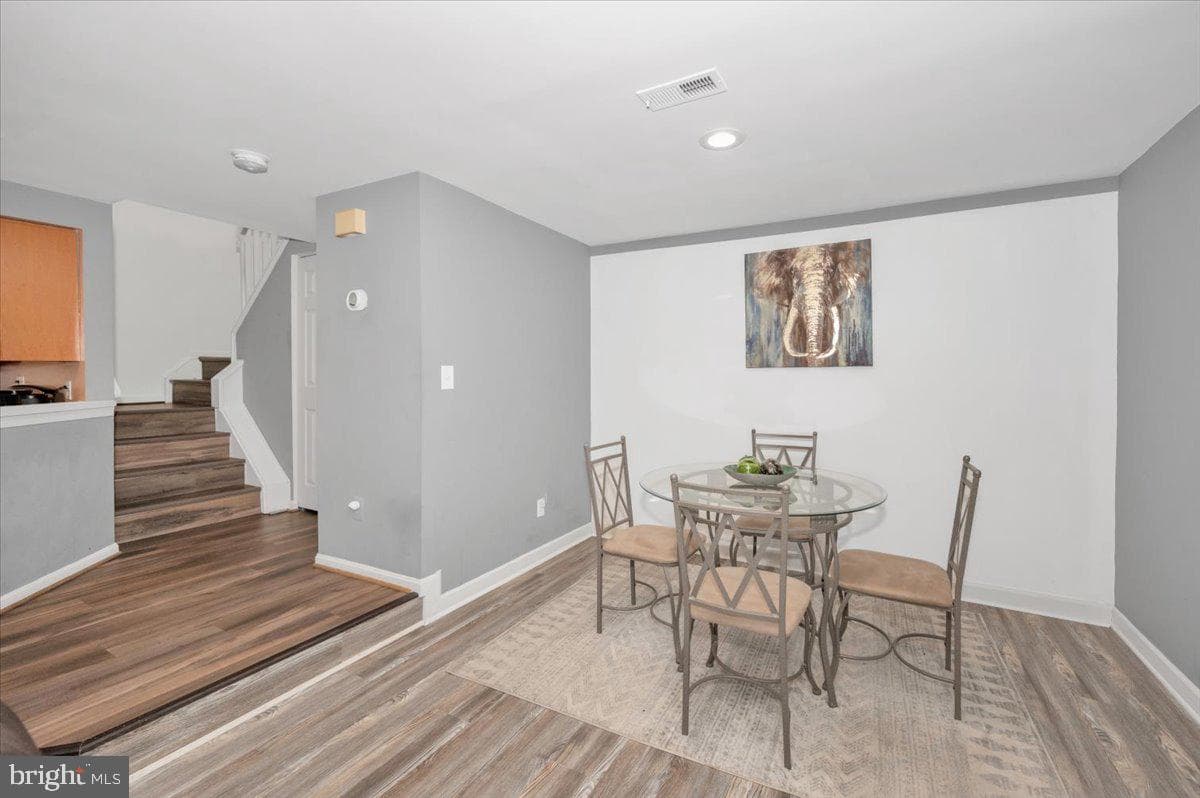 8724 Drexel Hill Place photo 13