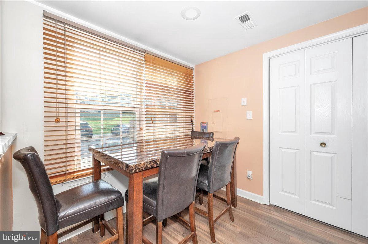 8724 Drexel Hill Place photo 14