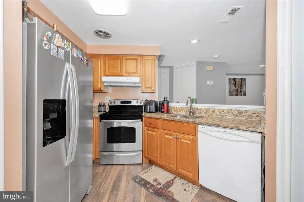 8724 Drexel Hill Place photo 21