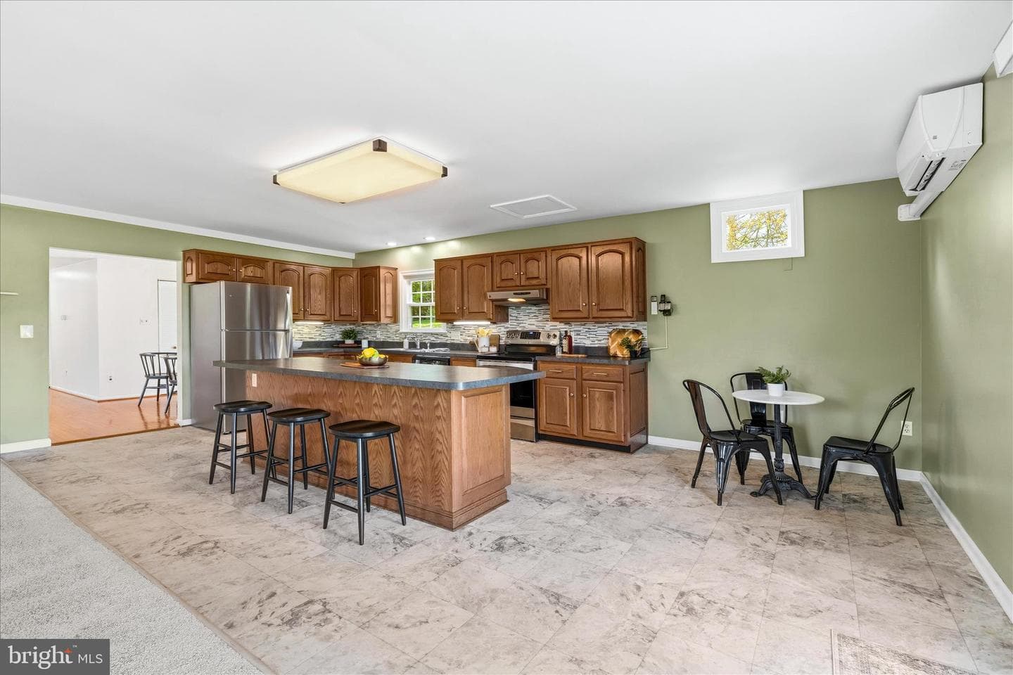 9509 Faith Lane photo 6
