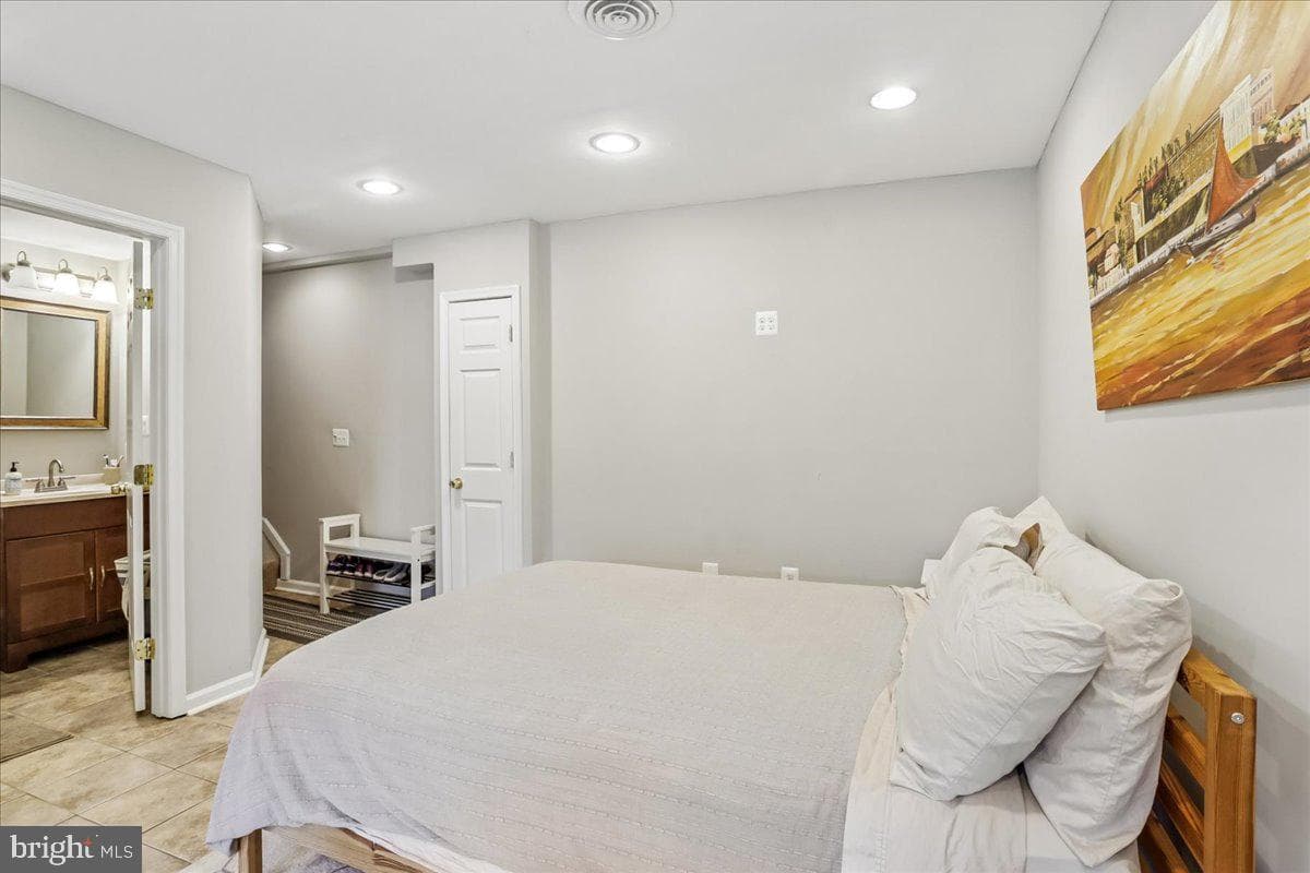 13036 Mill House Court photo 20