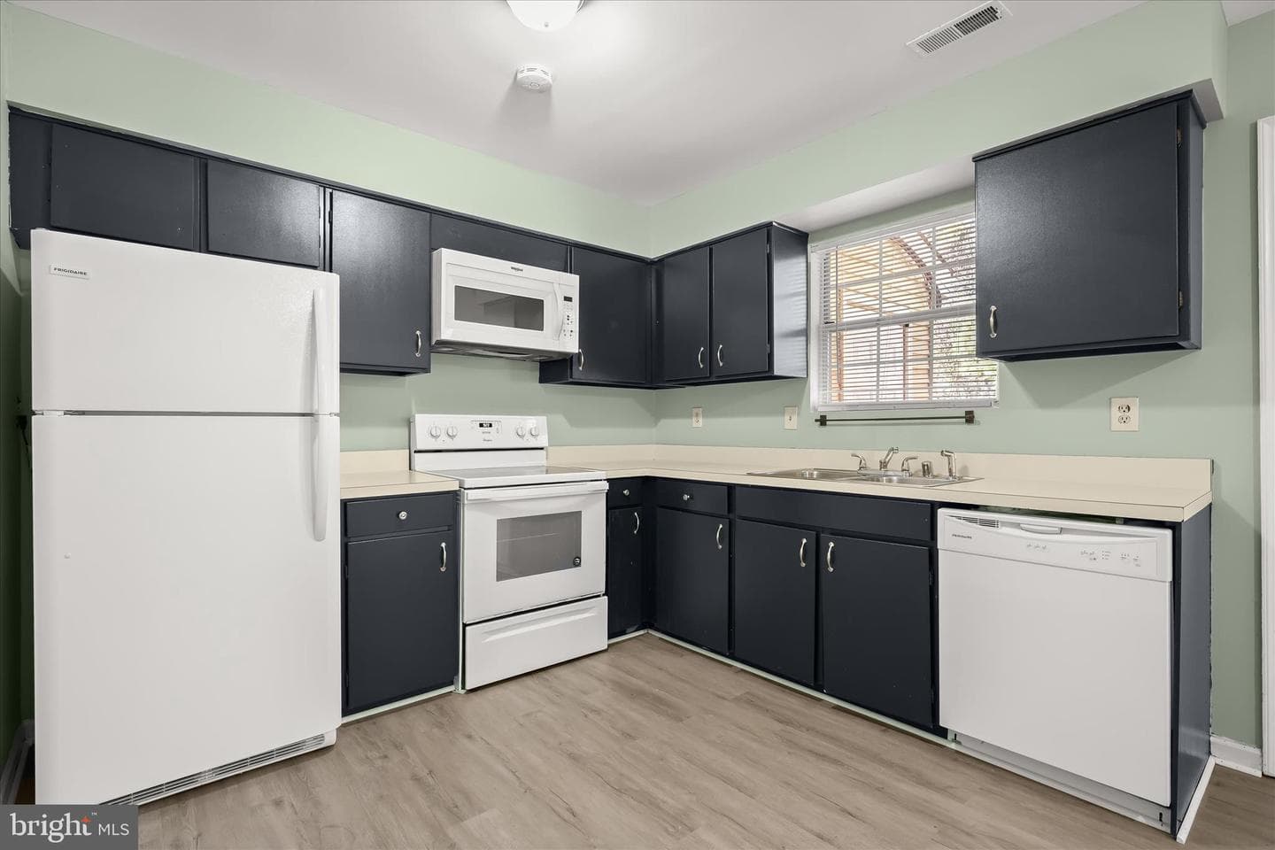 11112 Black Forest Way photo 16