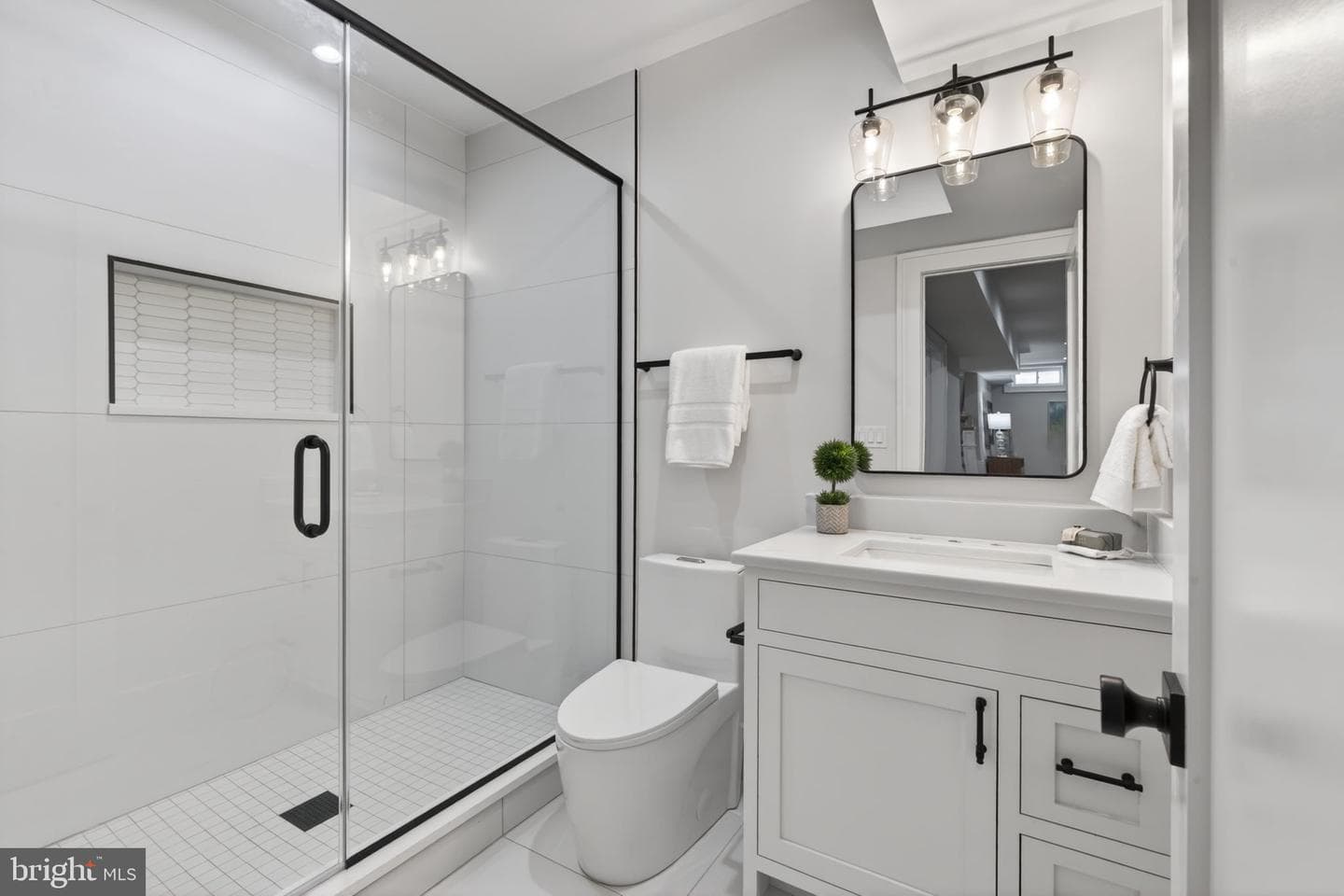 8722 Ewing Drive photo 35