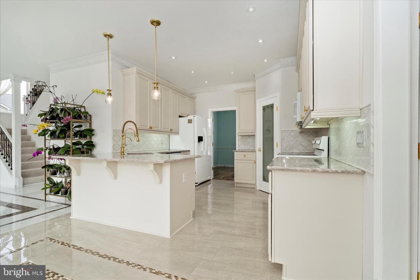 26031 Mount Vernon Avenue photo 11
