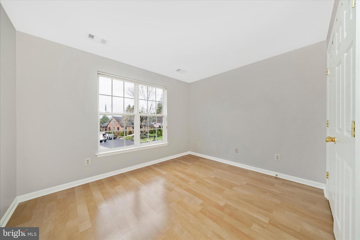 26031 Mount Vernon Avenue photo 36