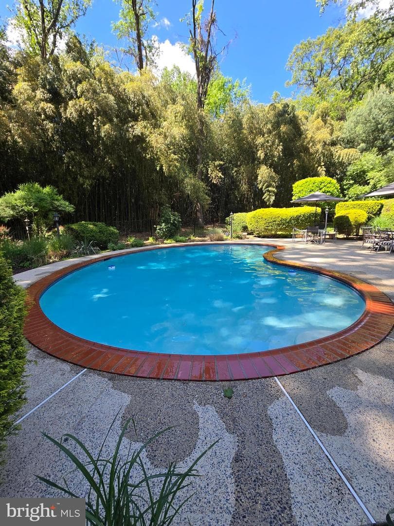 10810 Burbank Drive photo 43