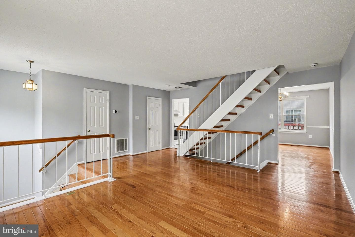 14721 Mcknew Road photo 5