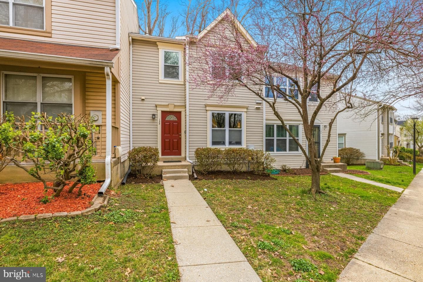 135 Kinsman View Circle photo 3