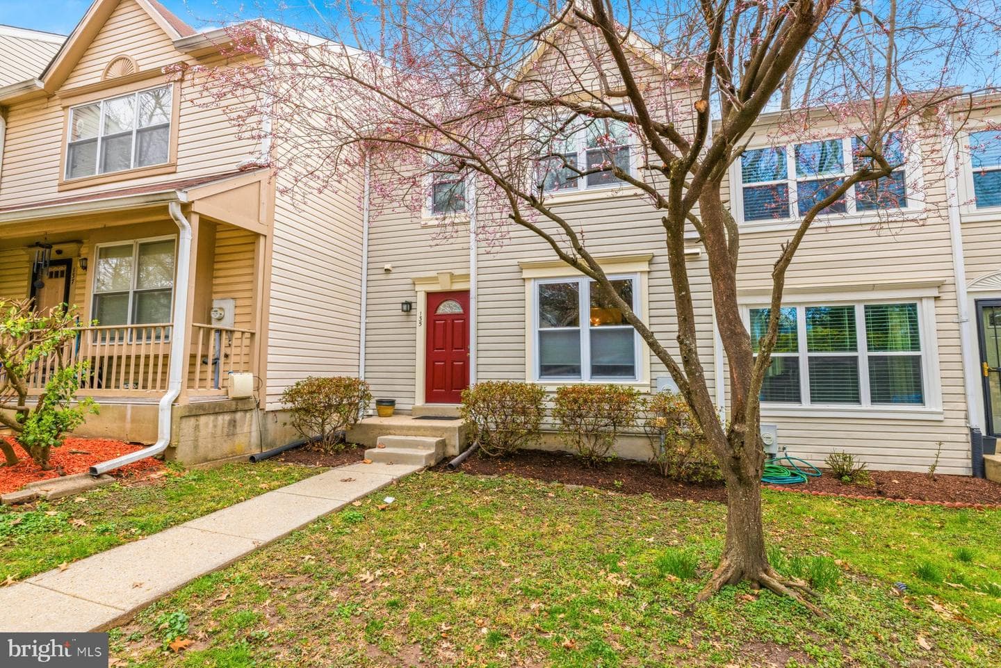 135 Kinsman View Circle photo 4