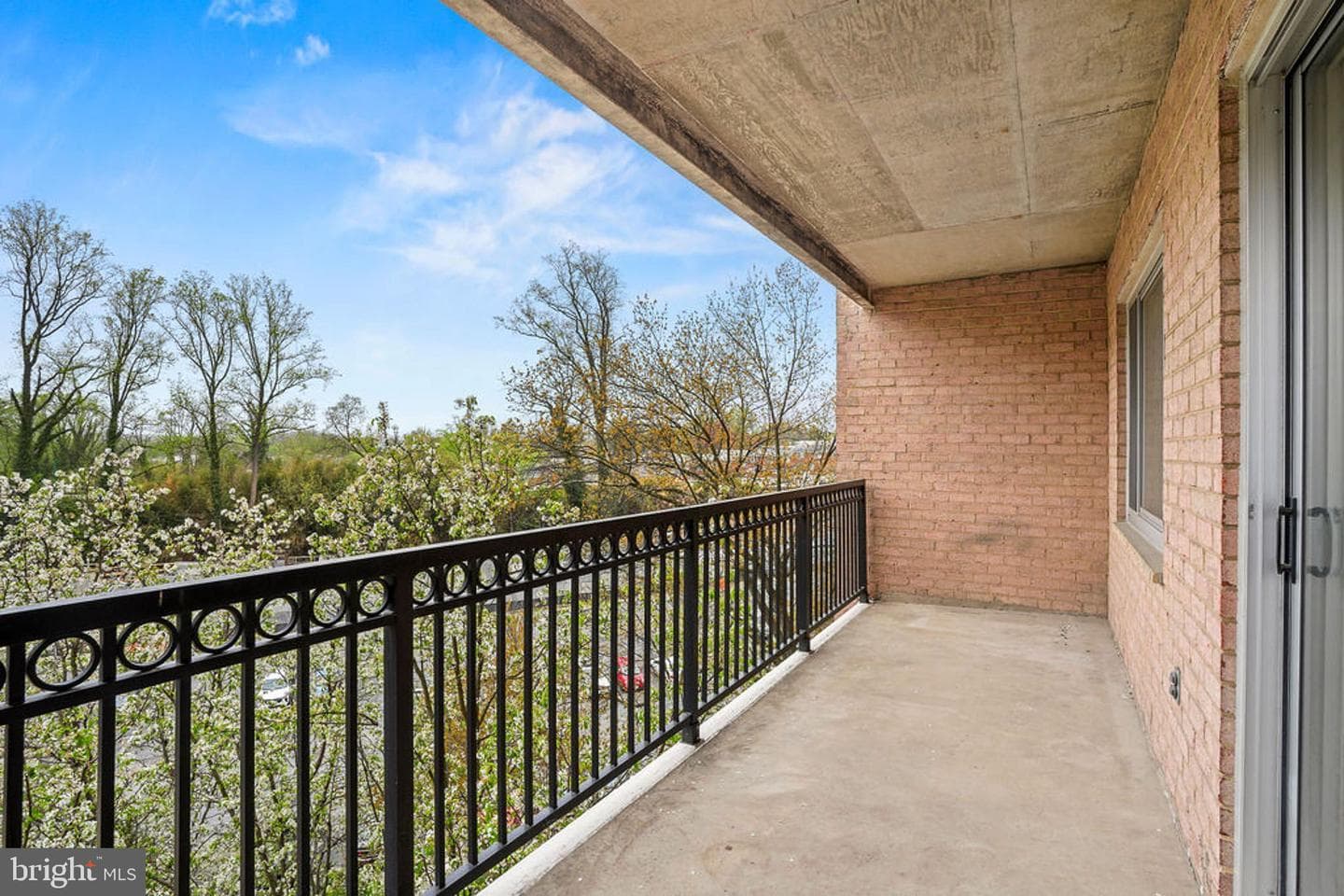 1900 Lyttonsville Road #612 photo 17