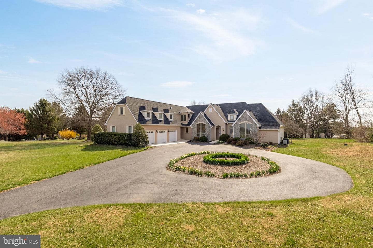20407 Peach Tree Road photo 1