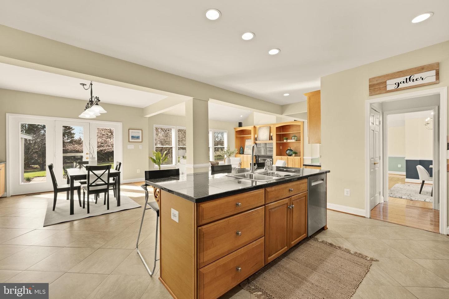 20407 Peach Tree Road photo 10