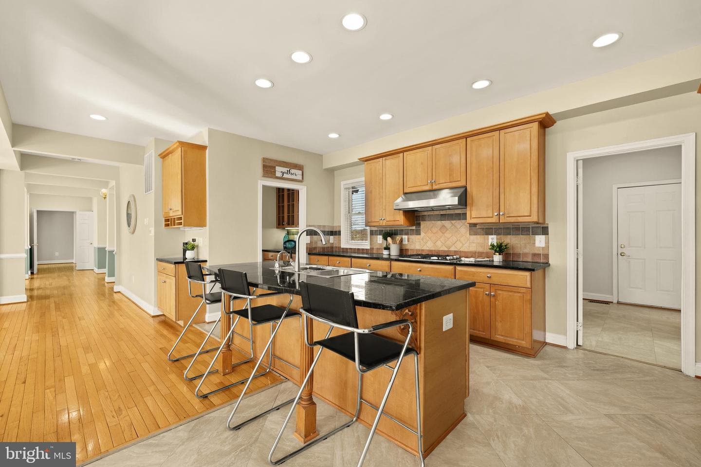 20407 Peach Tree Road photo 11
