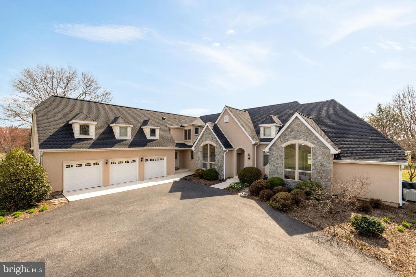 20407 Peach Tree Road photo 2