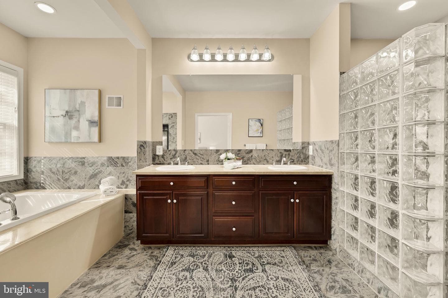 20407 Peach Tree Road photo 23