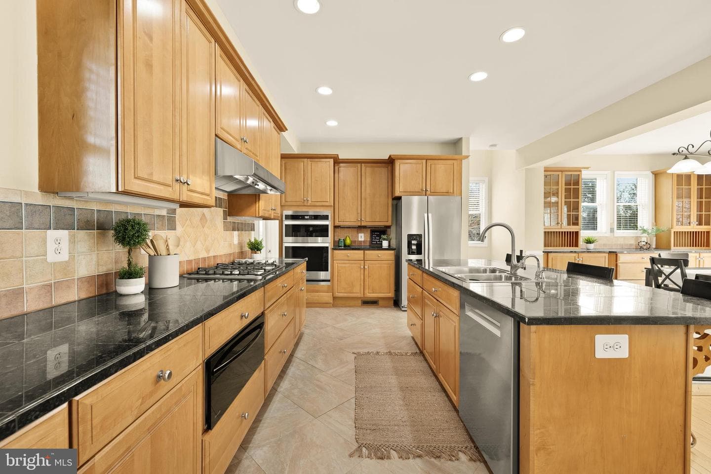 20407 Peach Tree Road photo 9