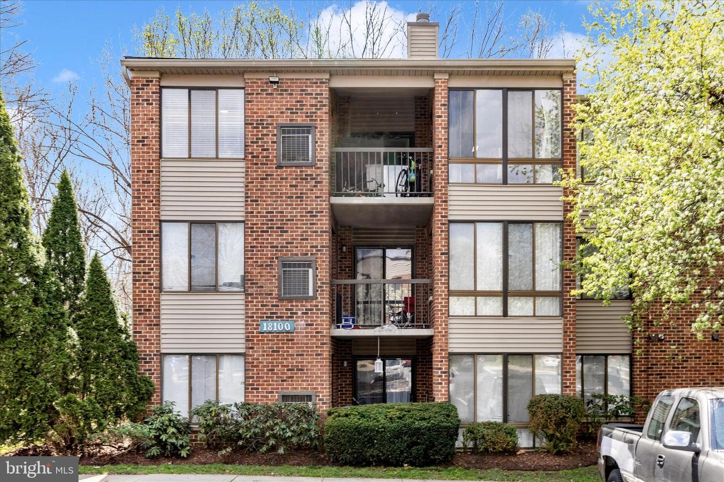 18100 Chalet Drive #13-301 photo 36
