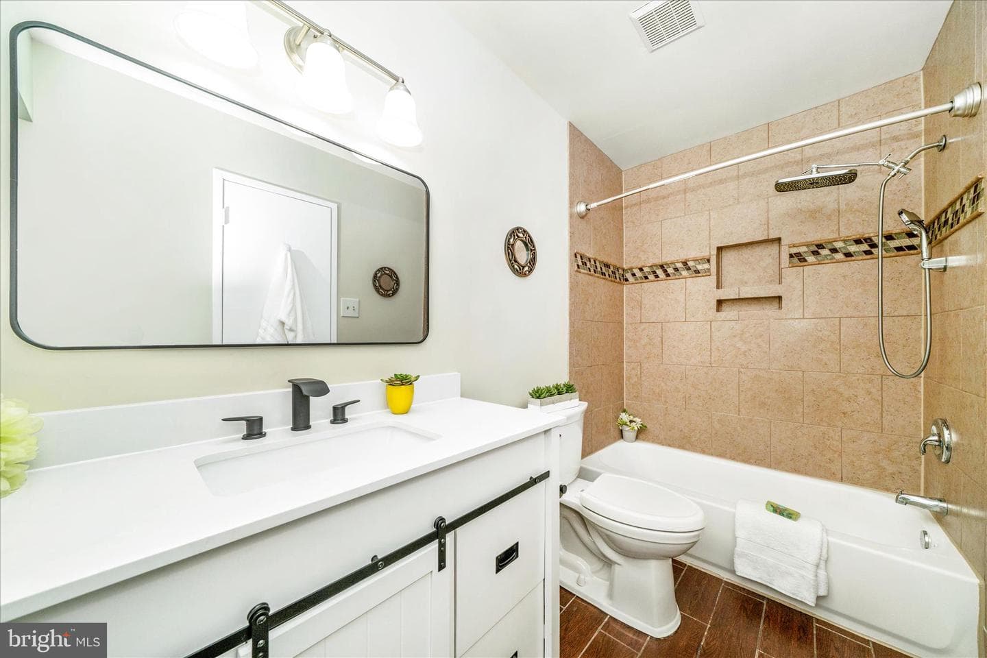 52 Cherry Bend Court photo 27