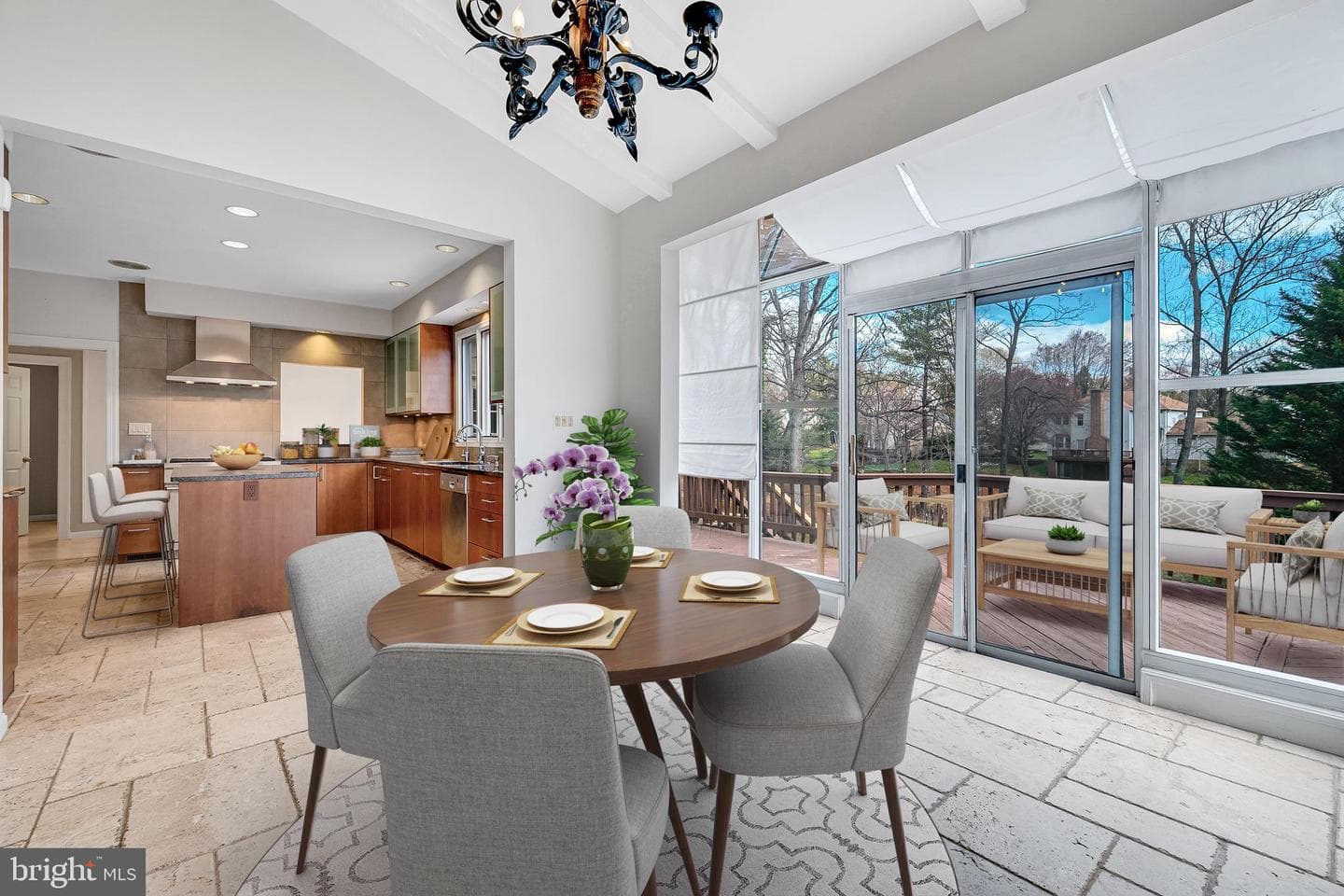 5825 Mossrock photo 16