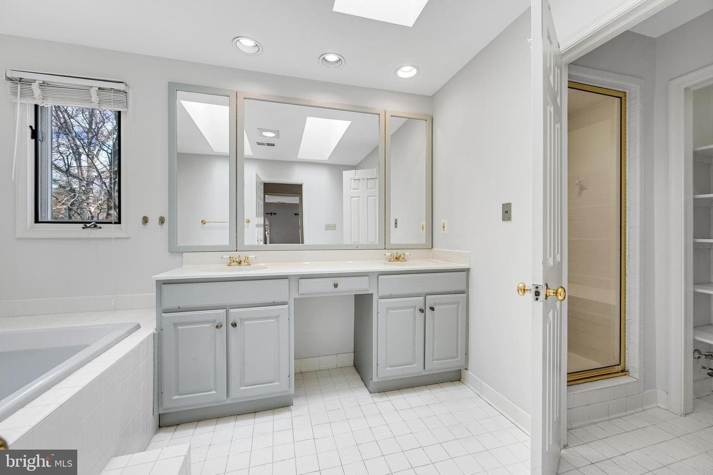 5825 Mossrock photo 21
