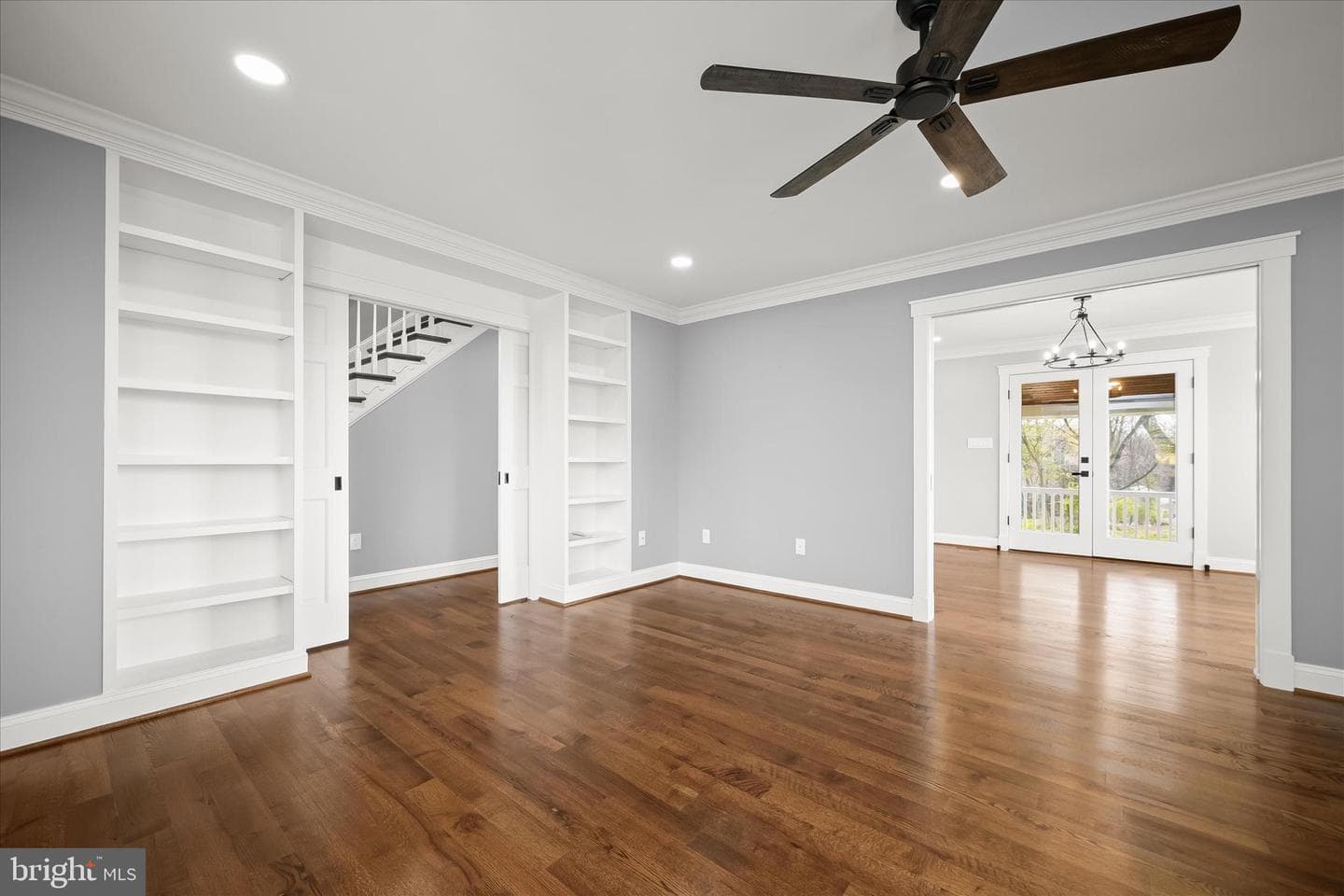 21611 Slidell Road photo 16