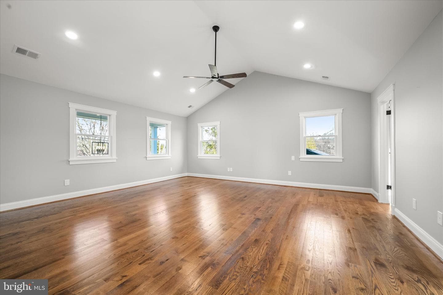 21611 Slidell Road photo 39