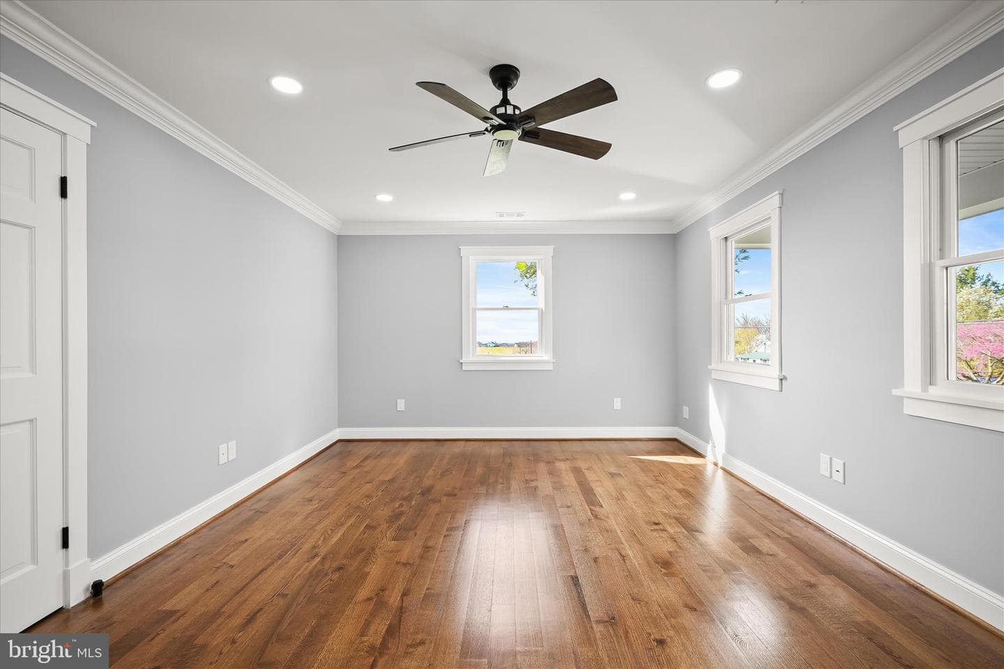 21611 Slidell Road photo 55