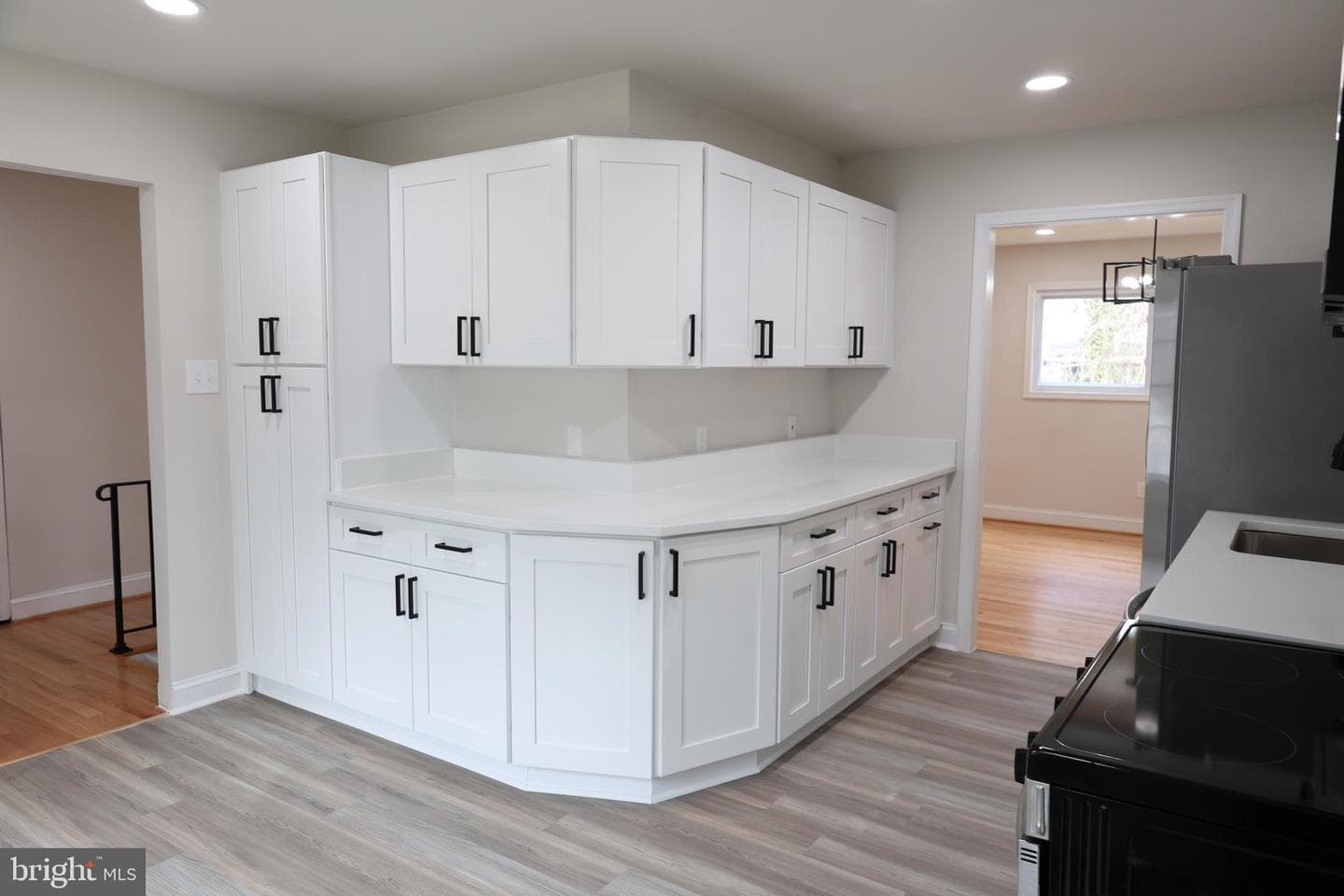 5607 Pier Drive photo 11