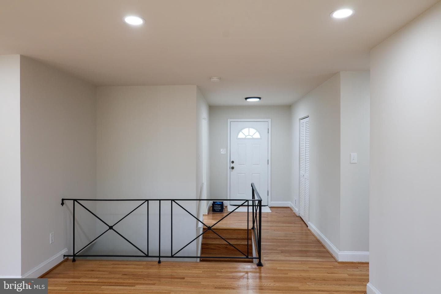 5607 Pier Drive photo 18
