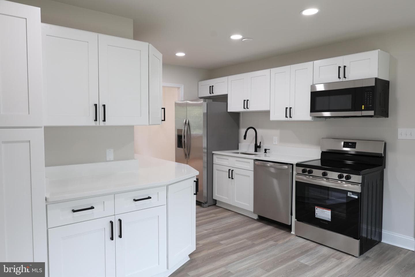 5607 Pier Drive photo 8