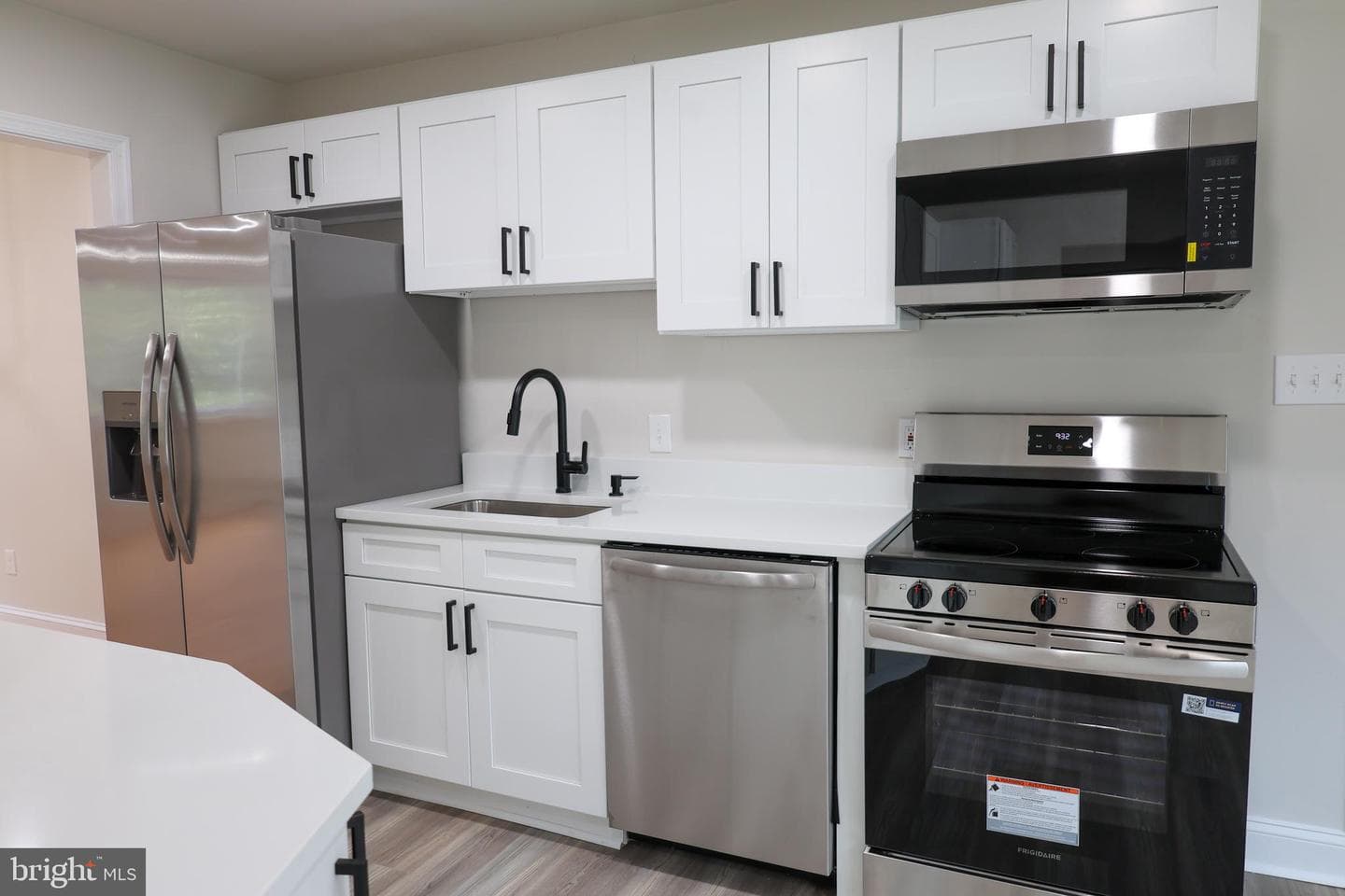 5607 Pier Drive photo 9