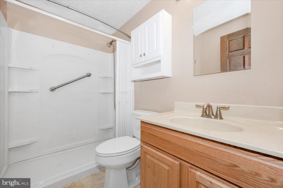 24224 Newbury Road photo 37
