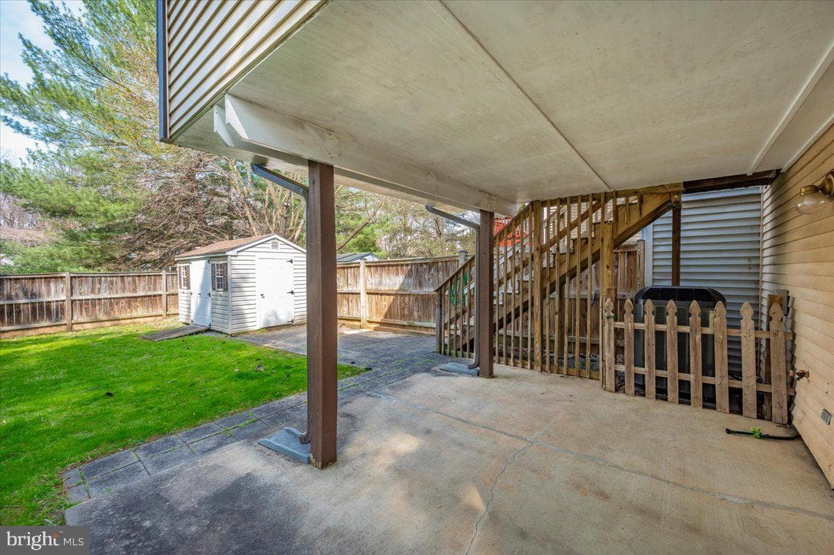 24224 Newbury Road photo 47