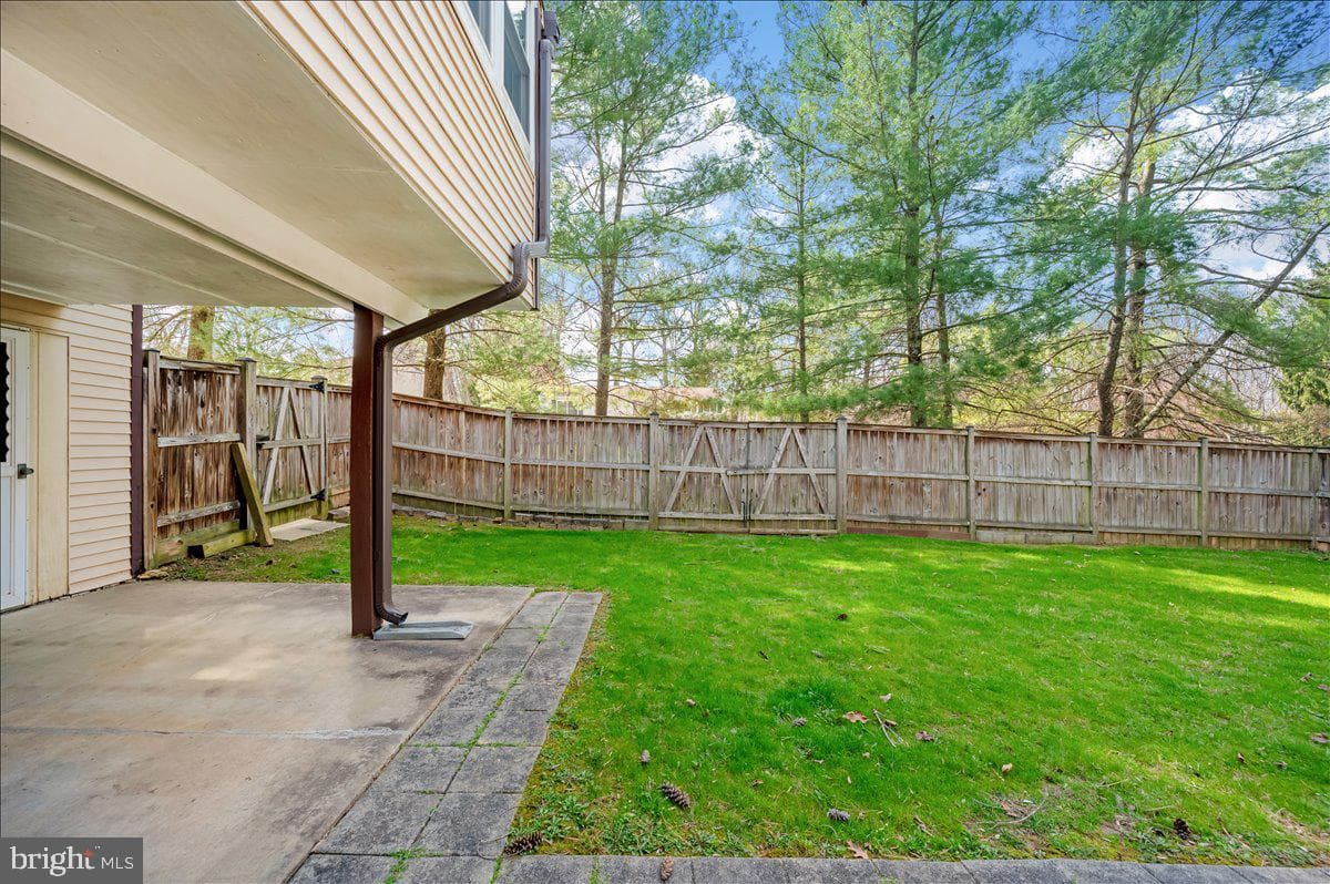 24224 Newbury Road photo 57