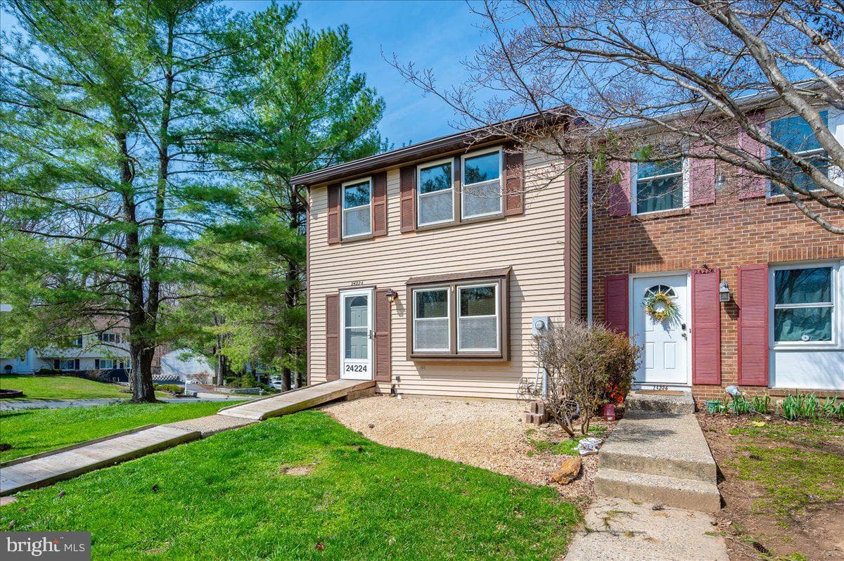 24224 Newbury Road photo 59