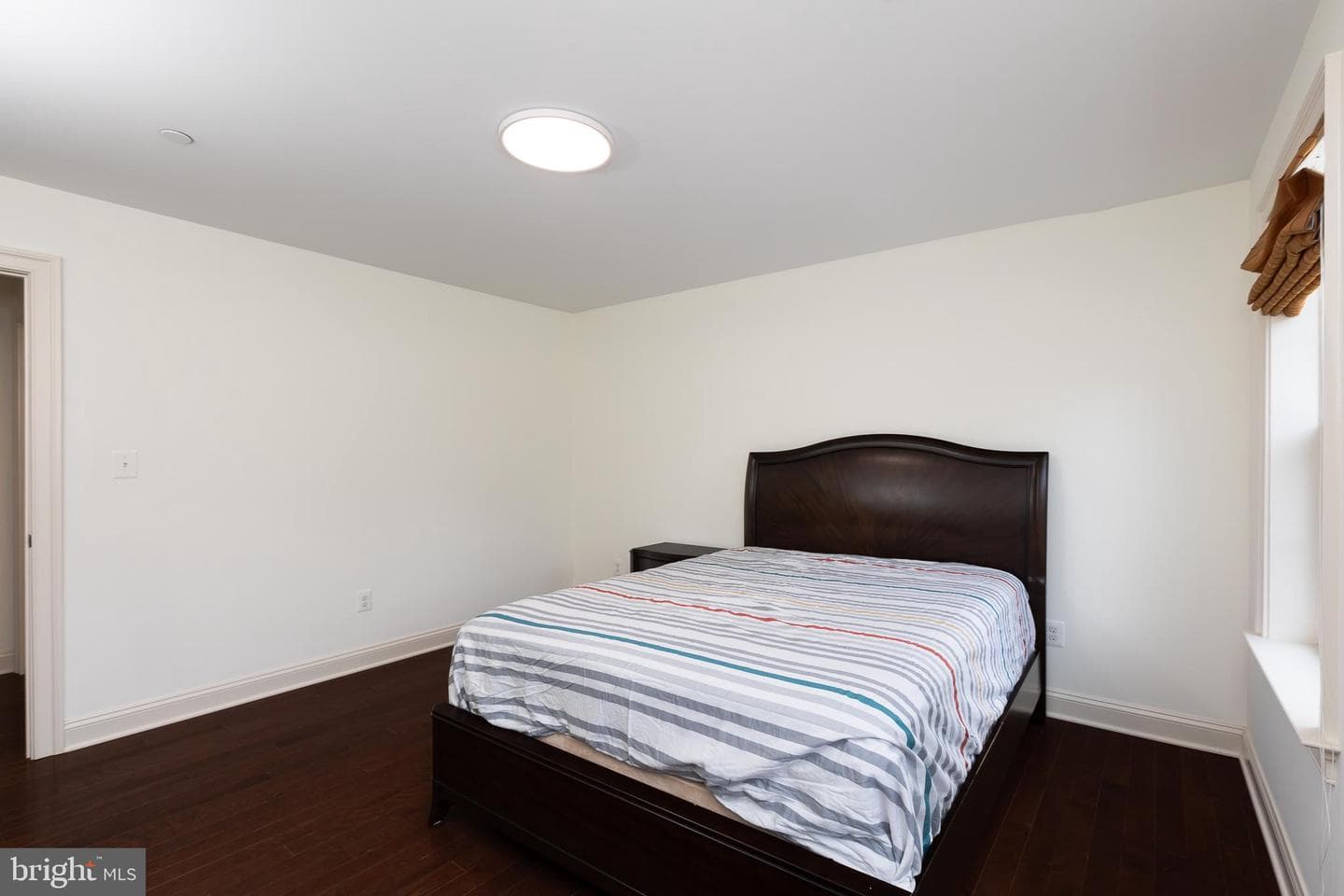 215 N Van Buren Street photo 107