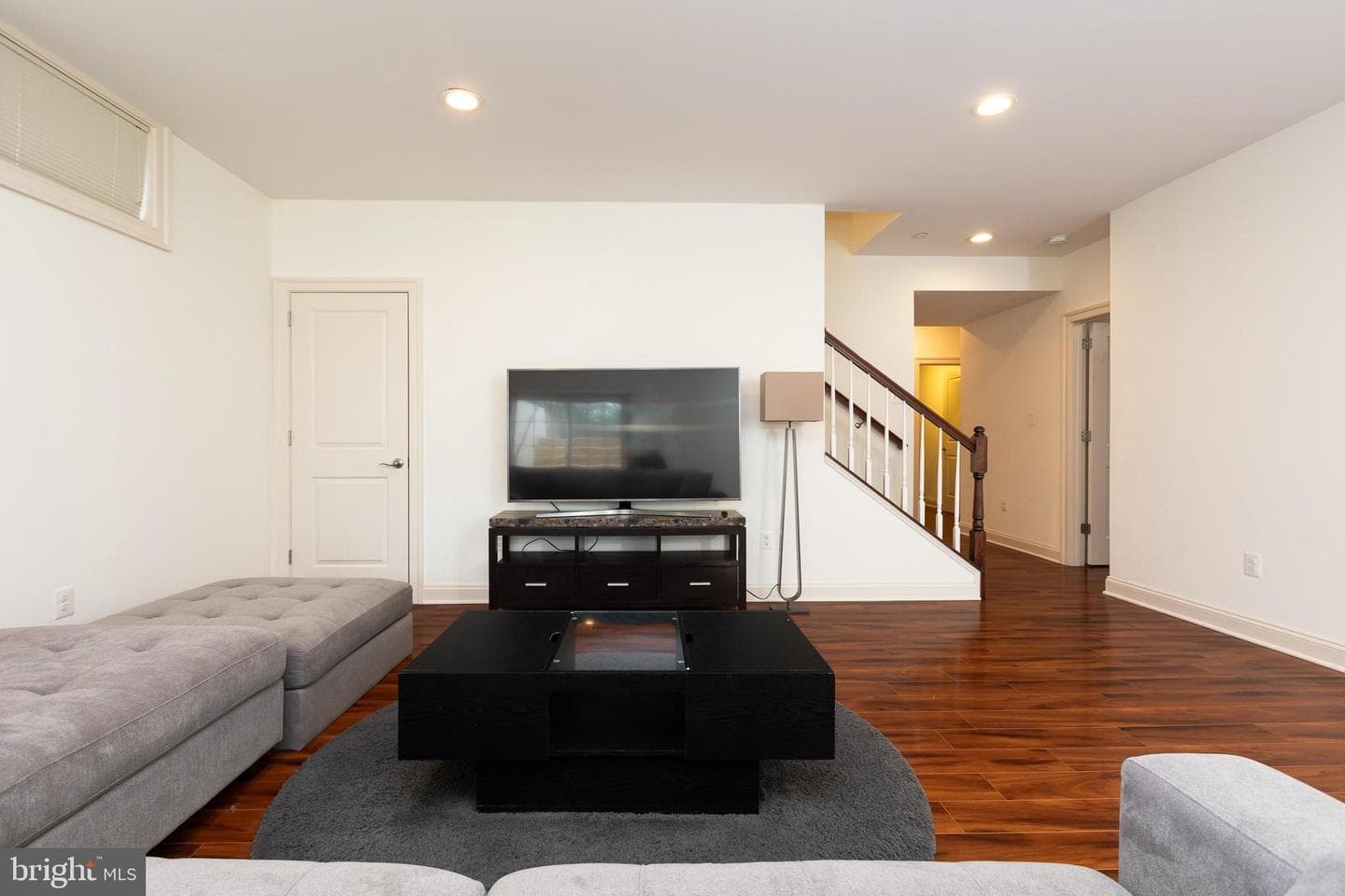 215 N Van Buren Street photo 117