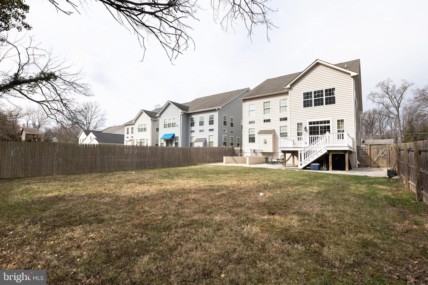 215 N Van Buren Street photo 137