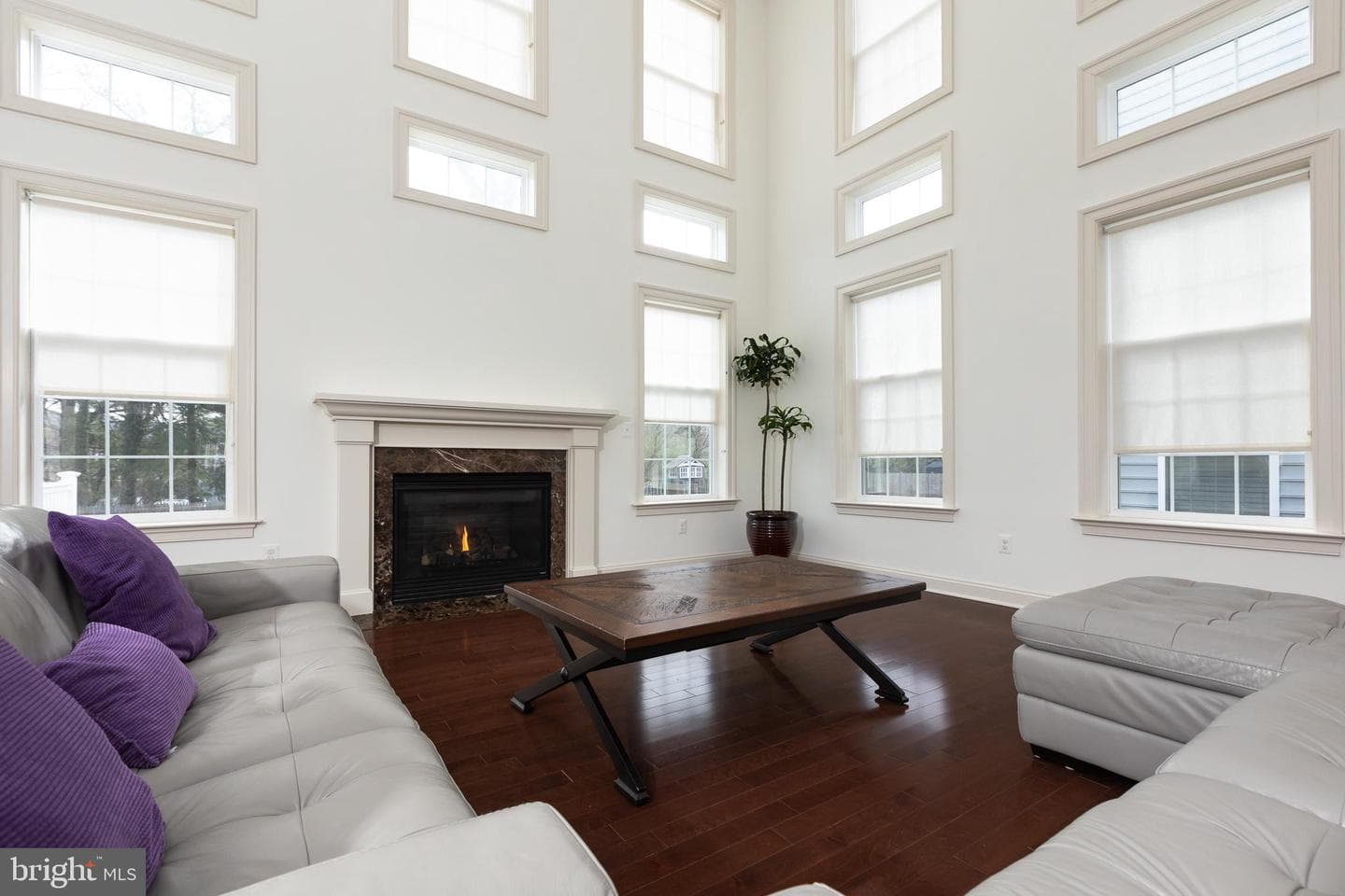 215 N Van Buren Street photo 69