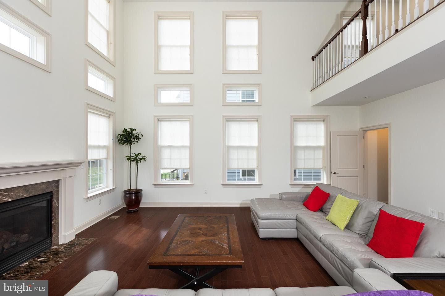 215 N Van Buren Street photo 71