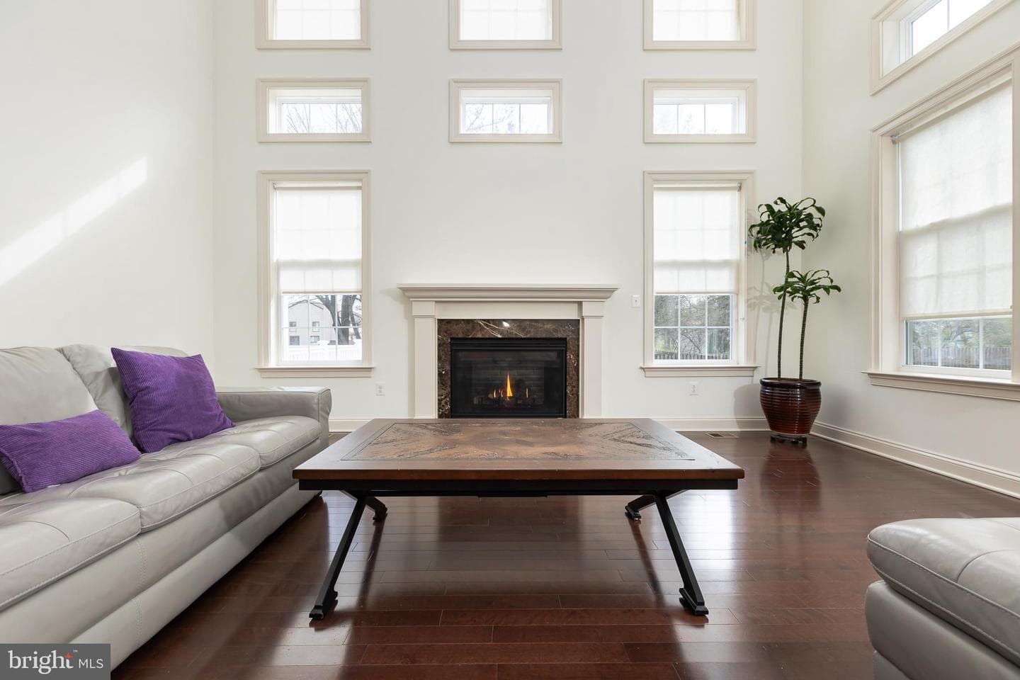 215 N Van Buren Street photo 75