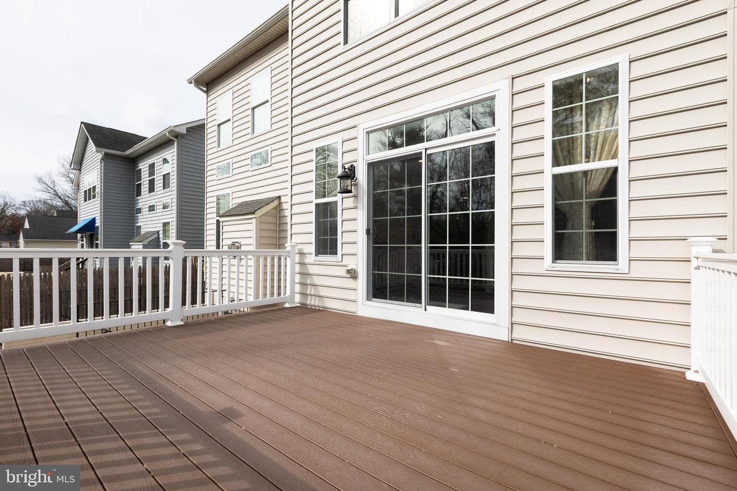 215 N Van Buren Street photo 84