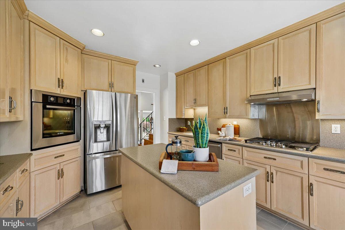 6309 Lenox Road photo 21