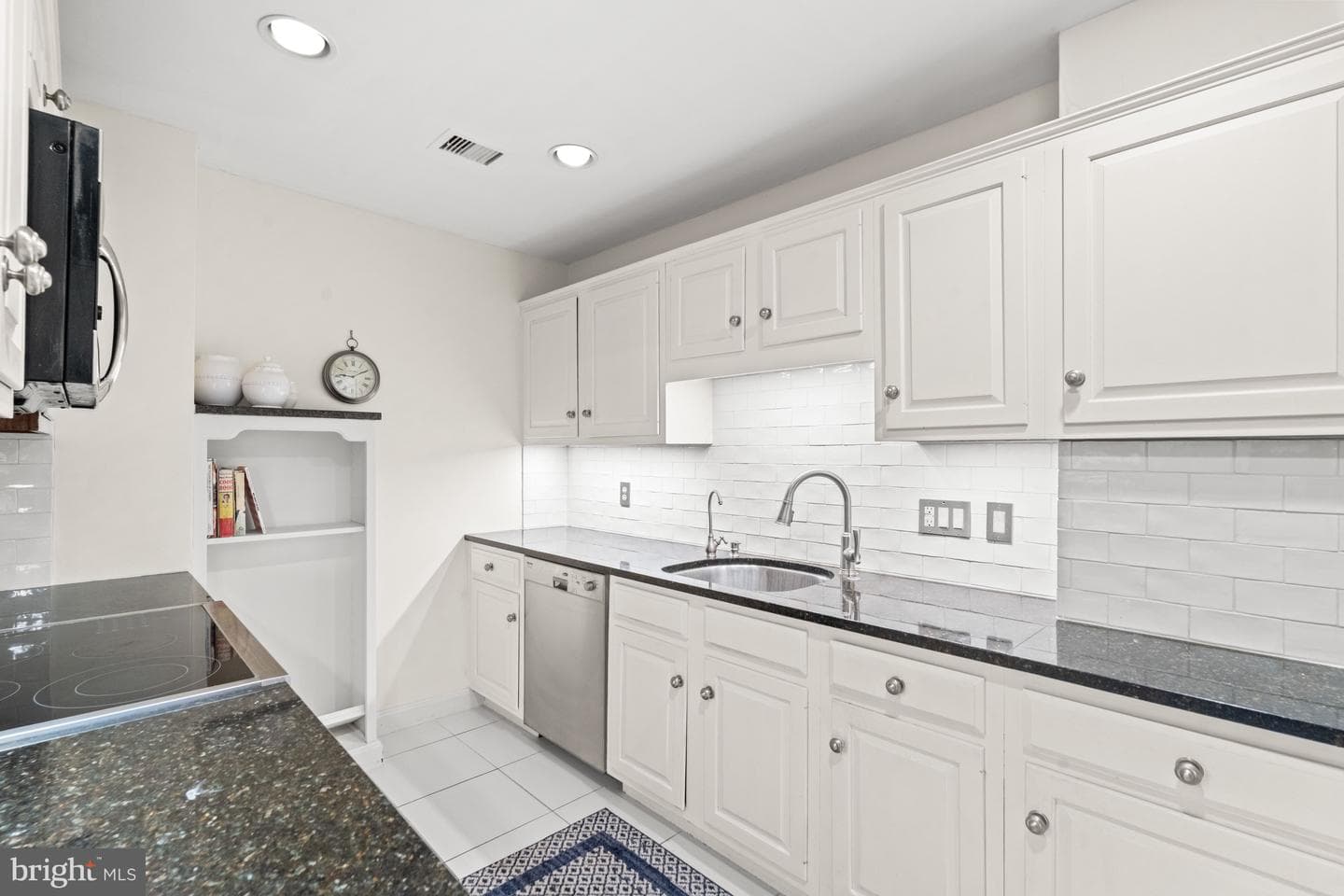 8101 Connecticut Avenue #c-302 photo 9