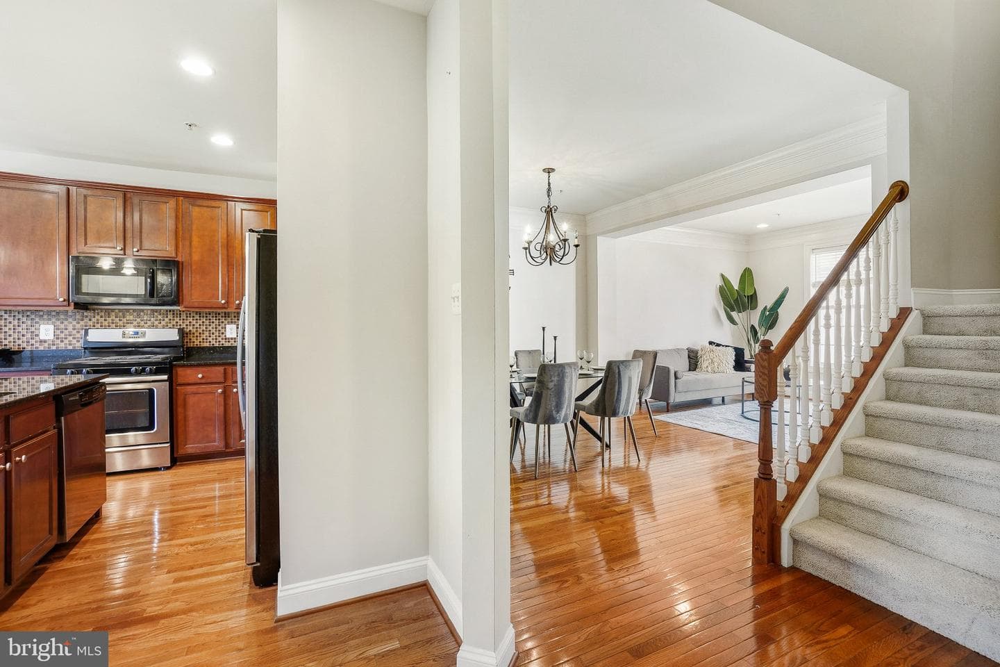442 Whetstone Glen Street photo 7