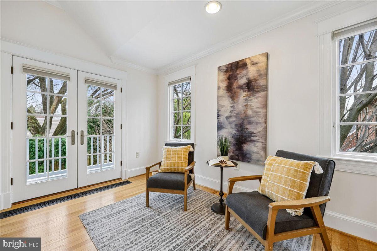 4913 Chevy Chase Boulevard photo 32