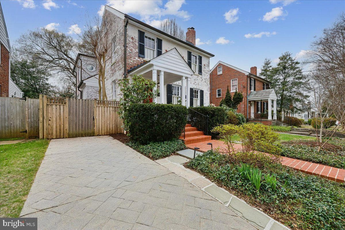 4913 Chevy Chase Boulevard photo 48