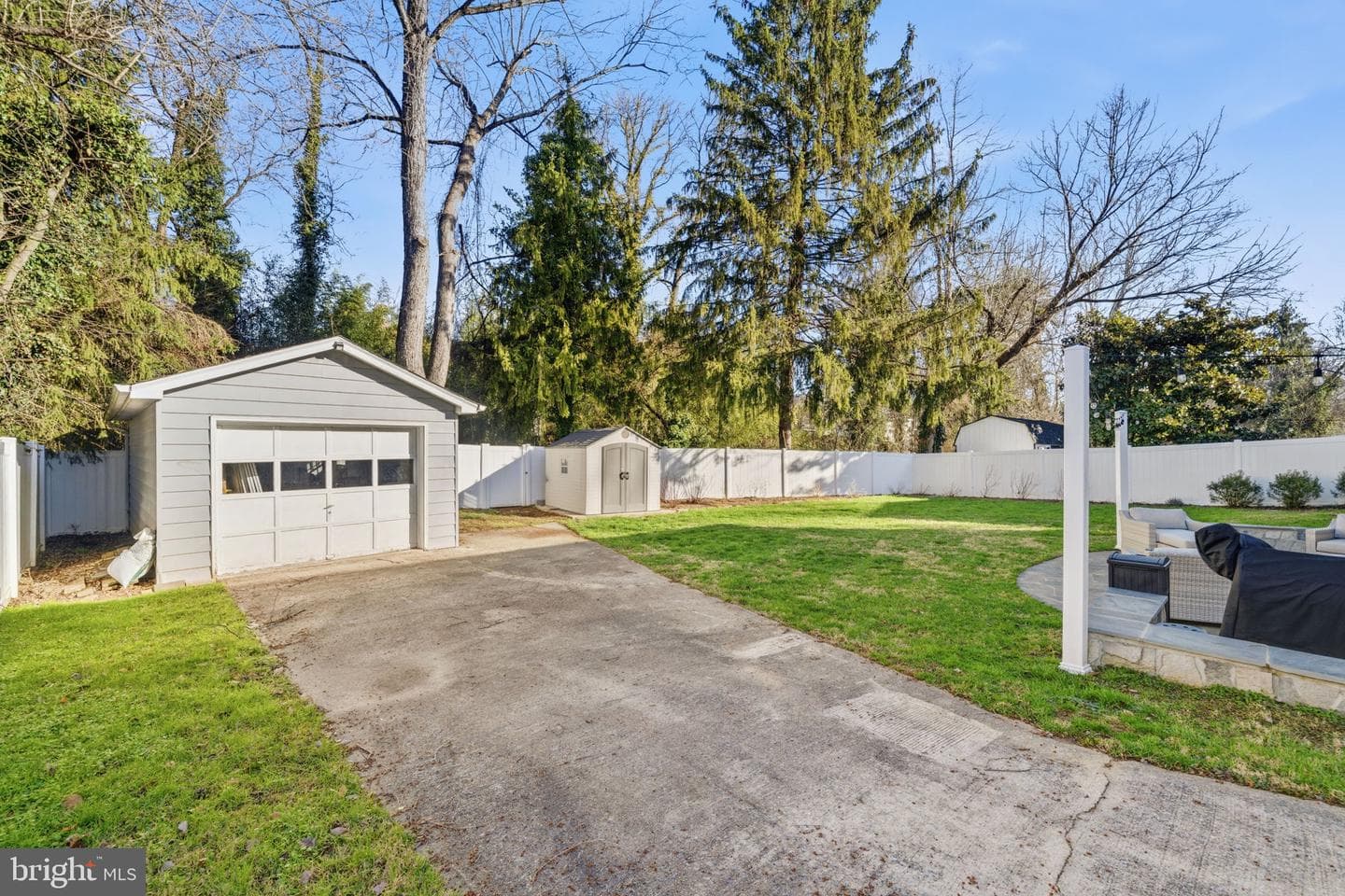 5609 Pier Drive photo 45