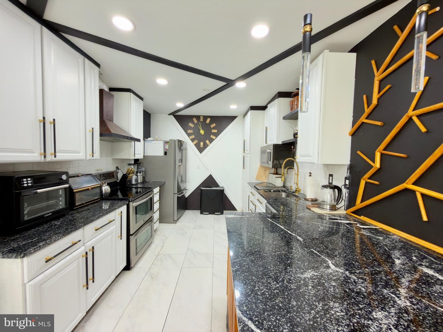 16720 Longdraft Road photo 14